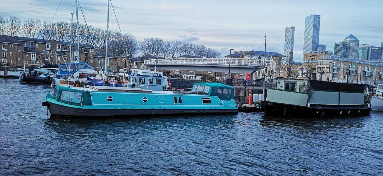 Stunning Massive Bedroom +Direct Thames River View ロンドン エクステリア 写真