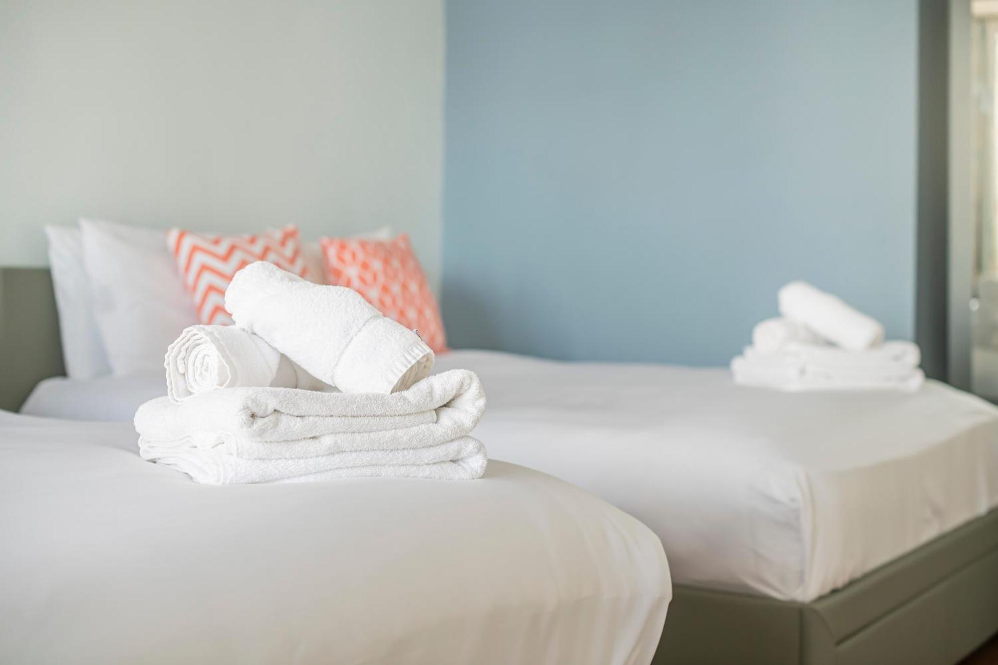 Stunning Massive Bedroom +Direct Thames River View ロンドン エクステリア 写真